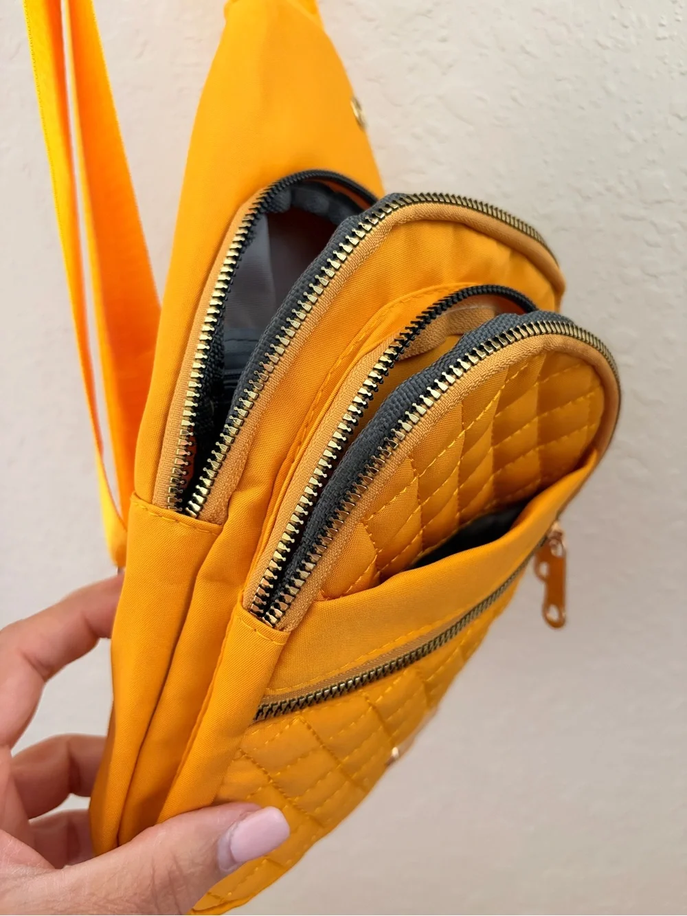 Jingpin mustard yellow